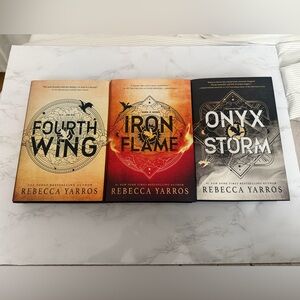 Rebecca Yarros Book Set - Fourth Wing, Iron Flame, Onyx Storm